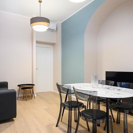 Suites In Porta Garibaldi & Chinatown - City Center Well Connected Мілан Екстер'єр фото